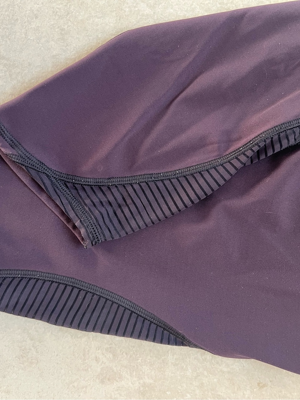 Lululemon Lean In Crop - size 4 - Picture 4 of 5